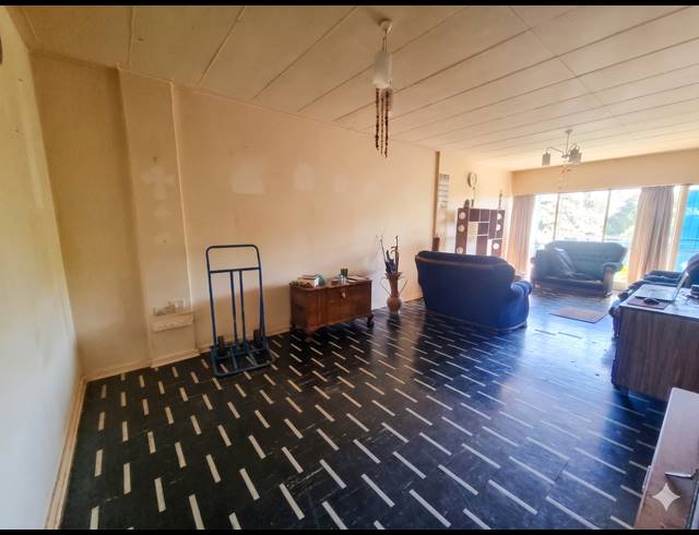 2 BEDROOM APARTMENT FOR SALE IN ARCON PARK